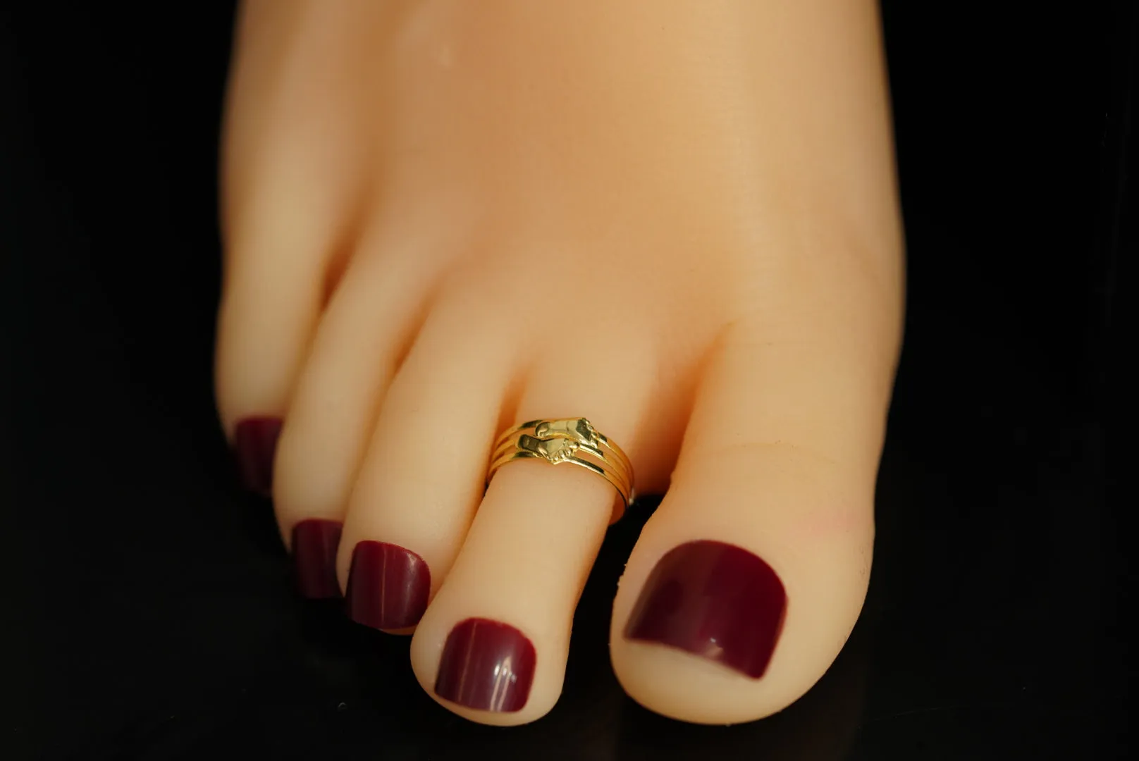 14k Elegant Steps – Open Cuff Feet Ring That Walks with Style