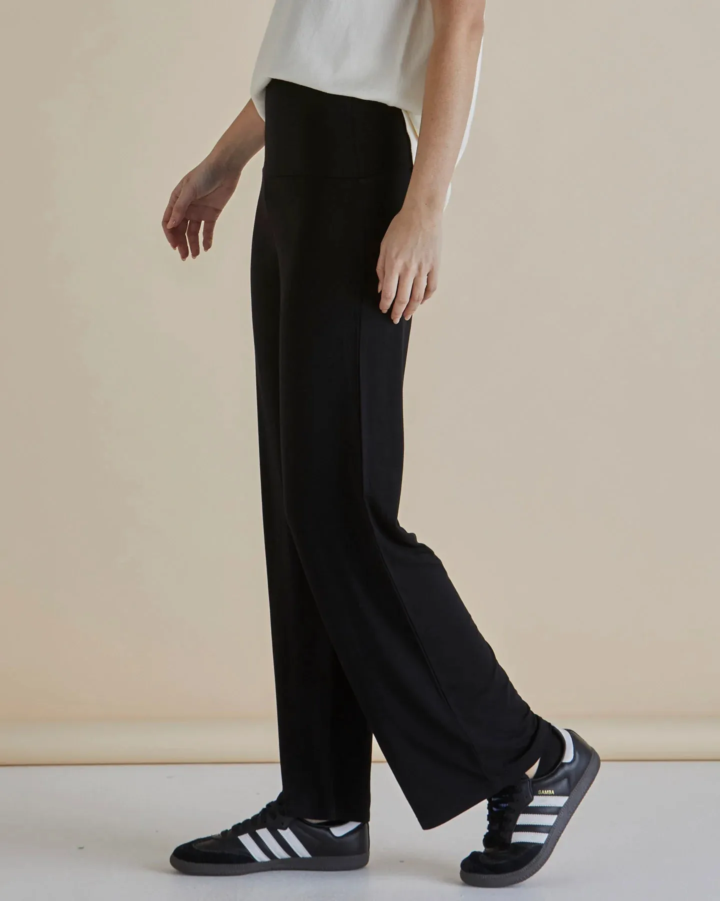Betty Basic Houston Bamboo Relaxed Pant - Black