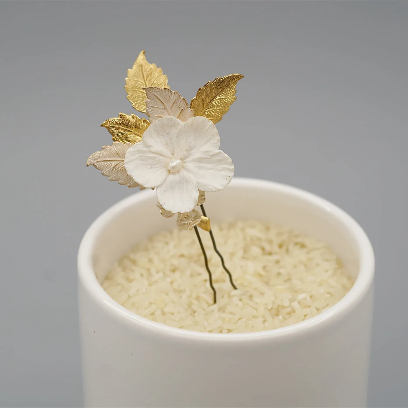 Talia Flower Hair Pin